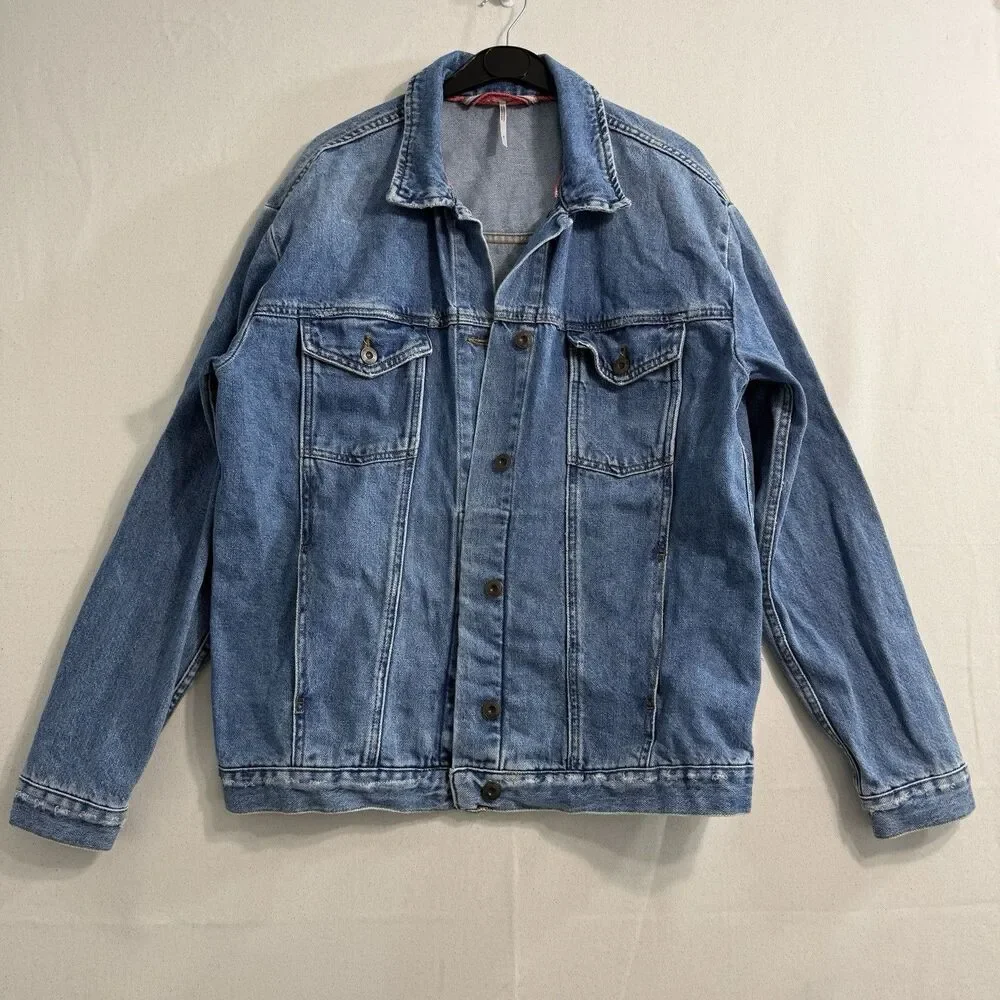 Free People Blue Distressed Denim Trucker Jacket Washed size Small Women